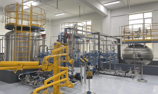 化工实训基地 在仿真罐区中锤炼真技能——计算机软件驱动的未来操作实践